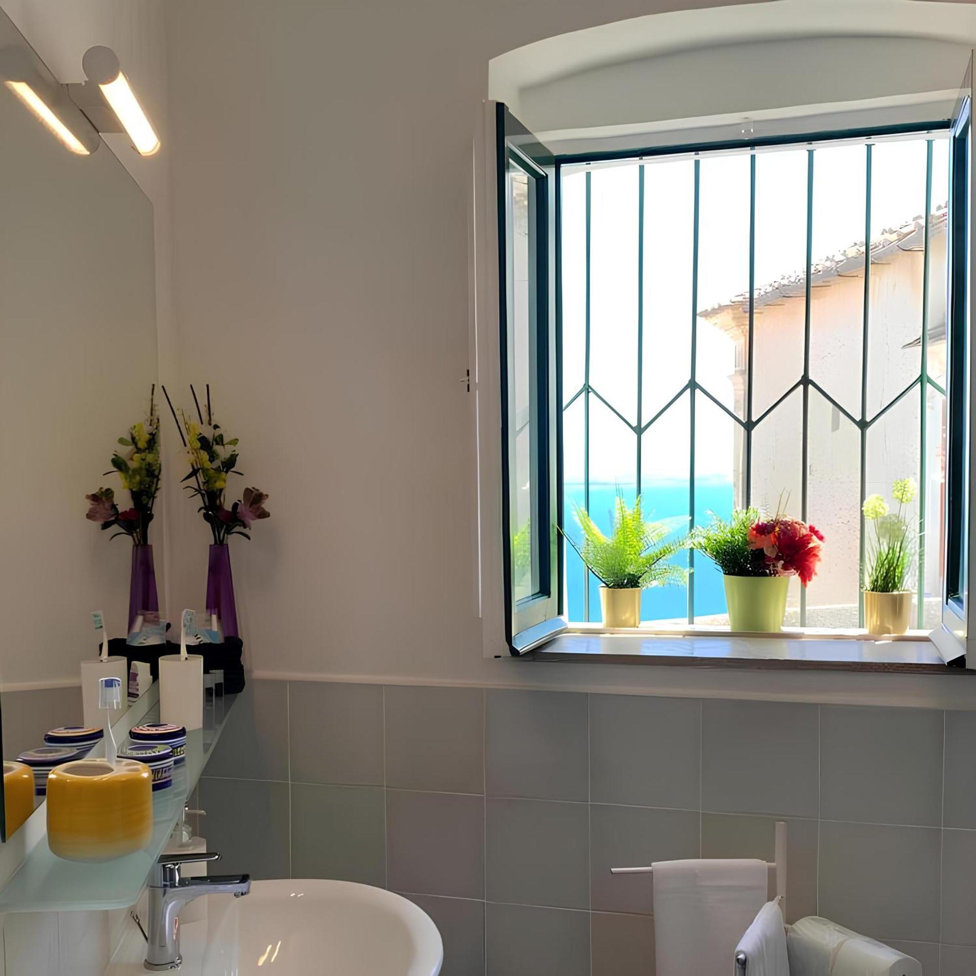 Vietri Raito Guest House - Amalfi Coast מראה חיצוני תמונה